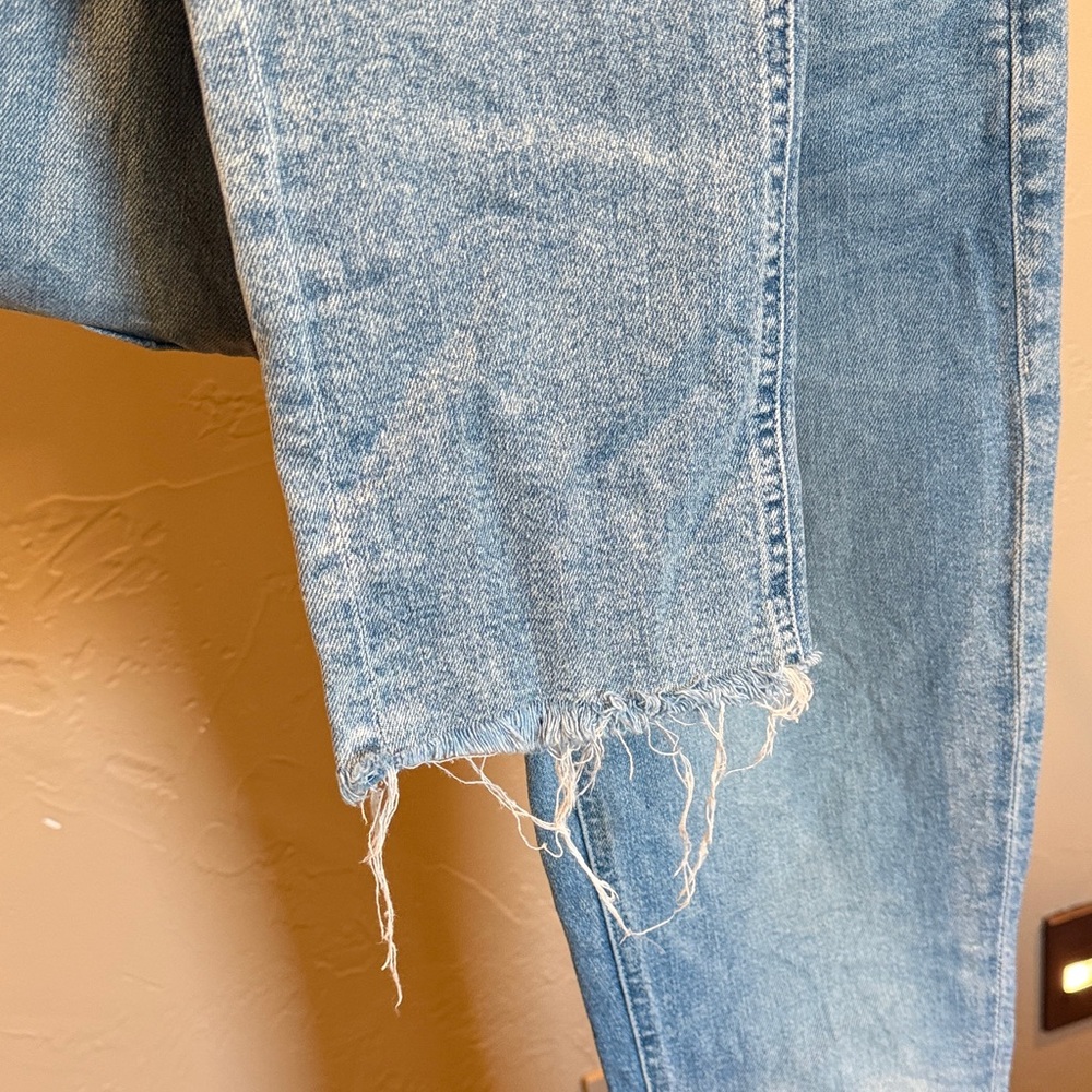 MOTHER Light Blue Cropped Straight Ankle Jeans - Picture 4 of 9